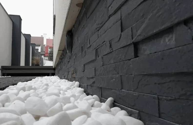 Jak odnowić kamień dekoracyjny i przywrócić mu blask bez wysiłku