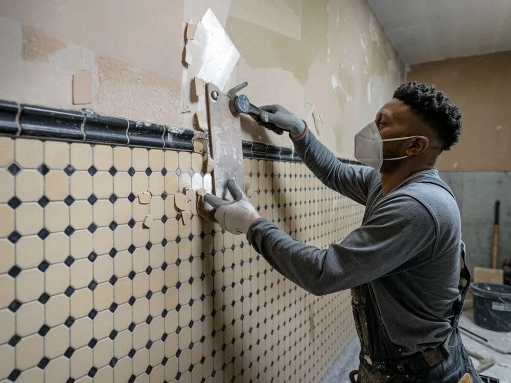 Skuteczne sposoby na usunięcie fugi z kafelek bez uszkodzeń